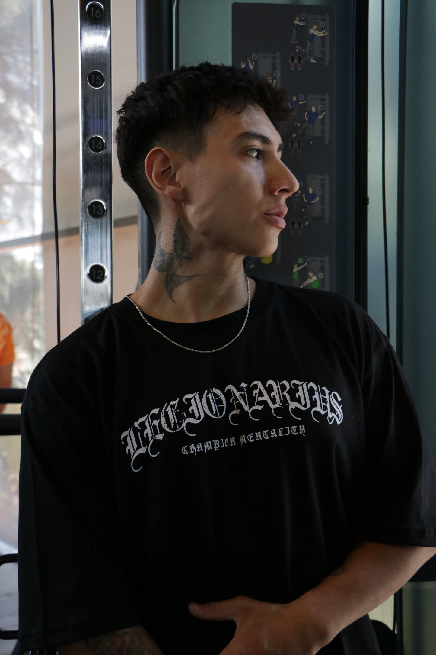 OVERSIZE CHAMPION MENTALITY BLACK